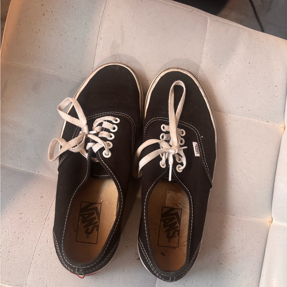 Vans Men's Black and White Lace-Up Sneakers